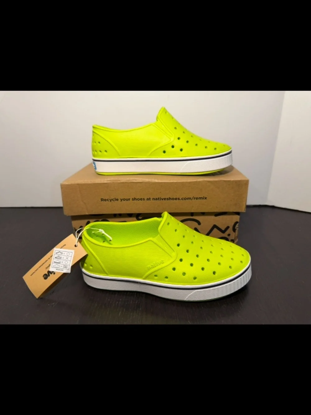 Native Miles Slip On Shoes Chartreuse/Shell White Little Kids/Toddler C12